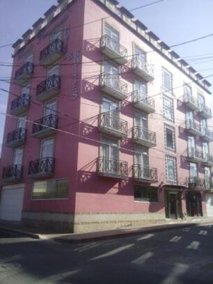 Hotel Y Suites Maria Fernanda Ситакуаро Экстерьер фото